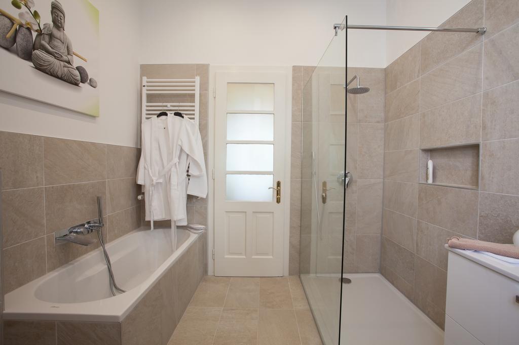 Business Appartements Villa Münz Pula Habitación foto
